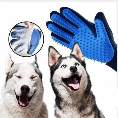 Pet Grooming & Deshedding Glove Remove Loose Fur While You Pet — No More Struggling With Brushes.